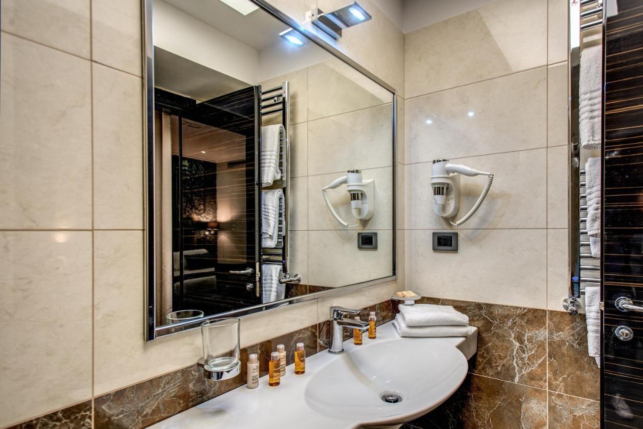 Relais De La Poste Hotel โรม ภายนอก รูปภาพ